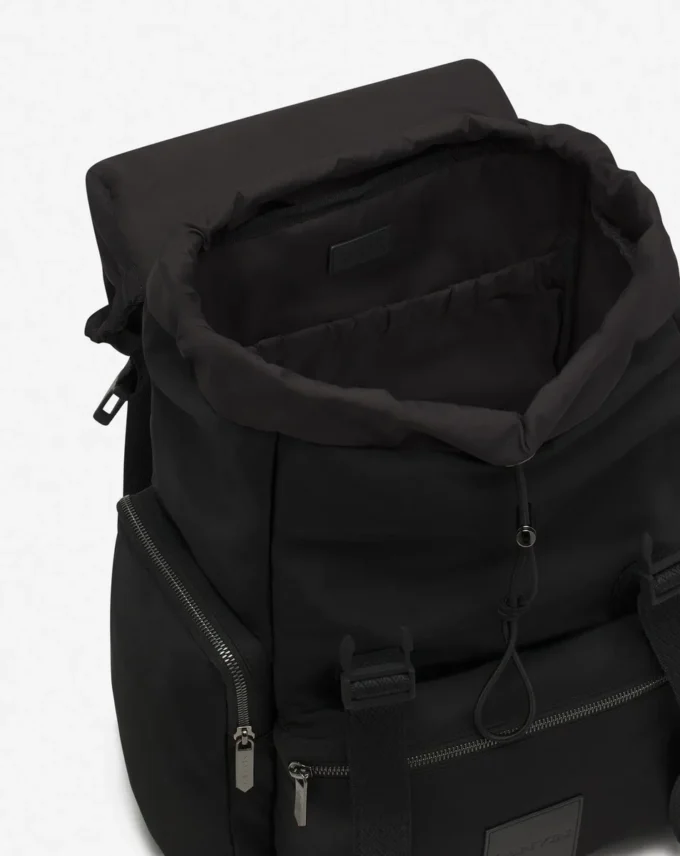 Curb-ryggsäck i återvunnen nylon