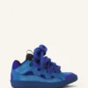 Curb Sneakers i läder med ormskinnssnören Curb Sneakers i läder med ormskinnssnören