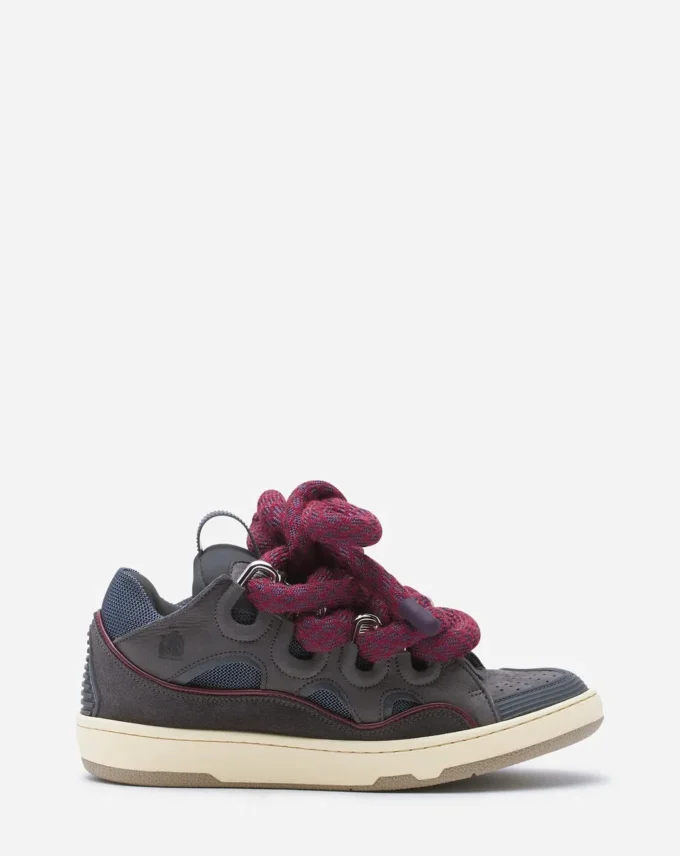 Curb Sneakers i läder med ormskinnssnören Curb Sneakers i läder med ormskinnssnören