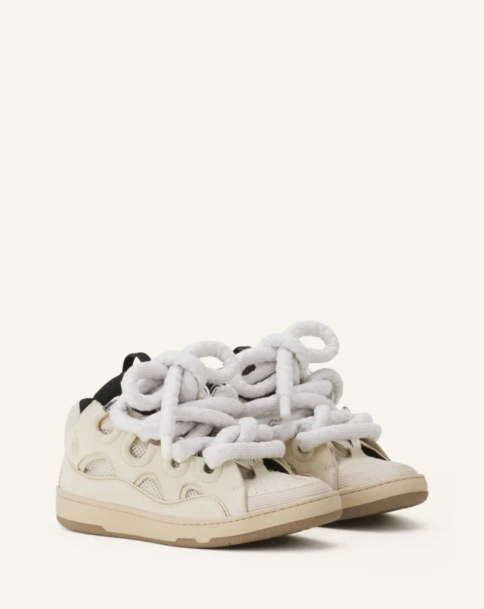 Curb Sneakers i läder med ormskinnssnören Curb Sneakers i läder med ormskinnssnören