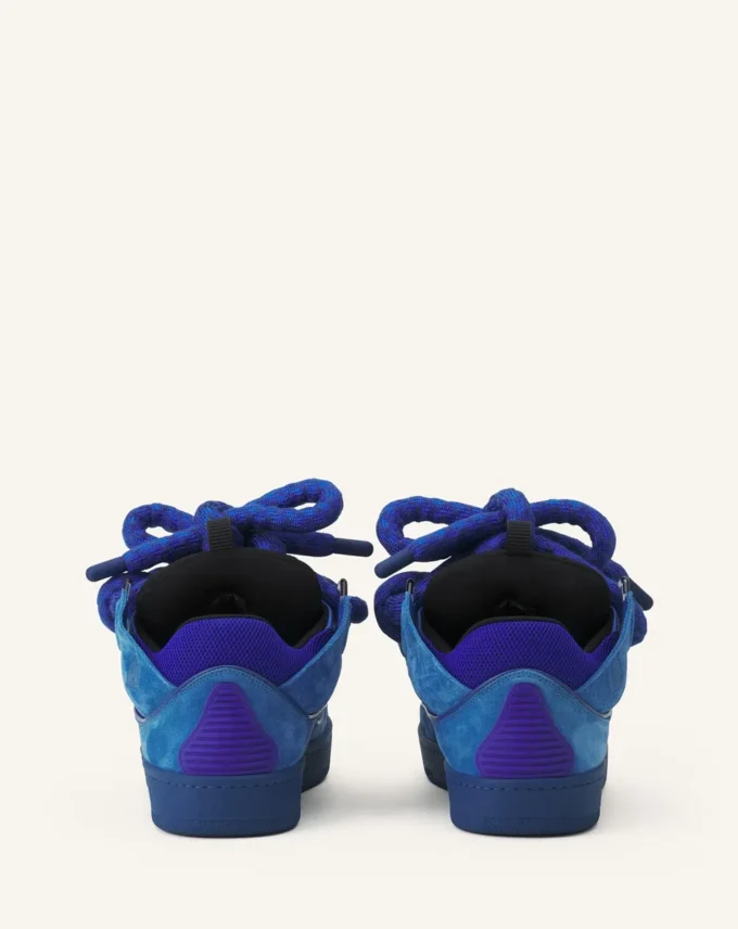 Curb Sneakers i läder med ormskinnssnören Curb Sneakers i läder med ormskinnssnören