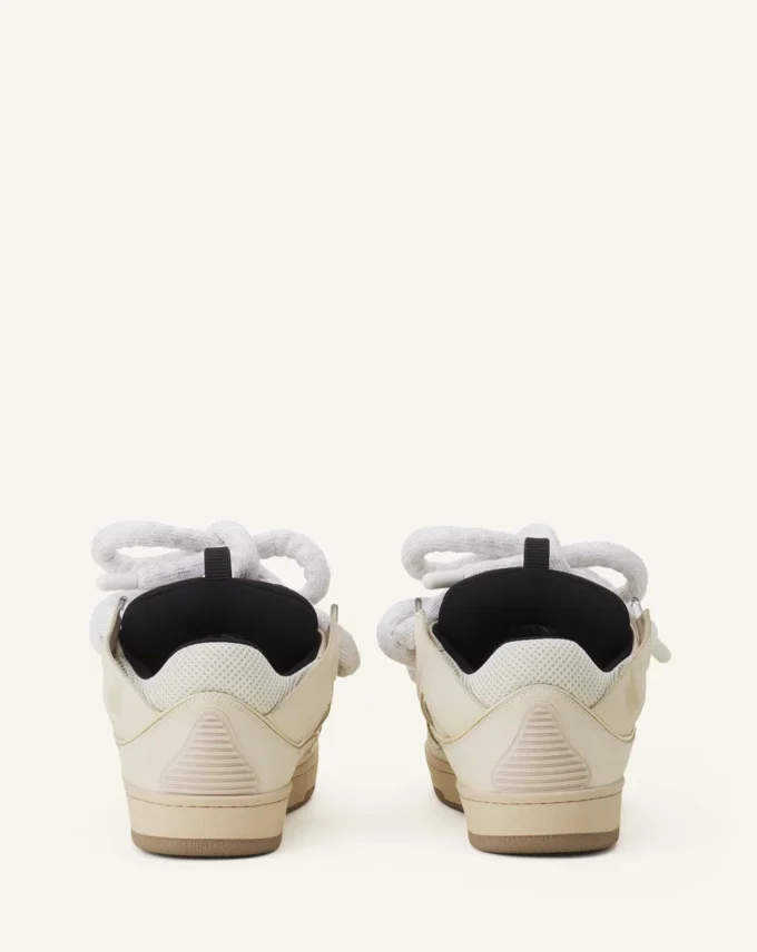 Curb Sneakers i läder med ormskinnssnören Curb Sneakers i läder med ormskinnssnören