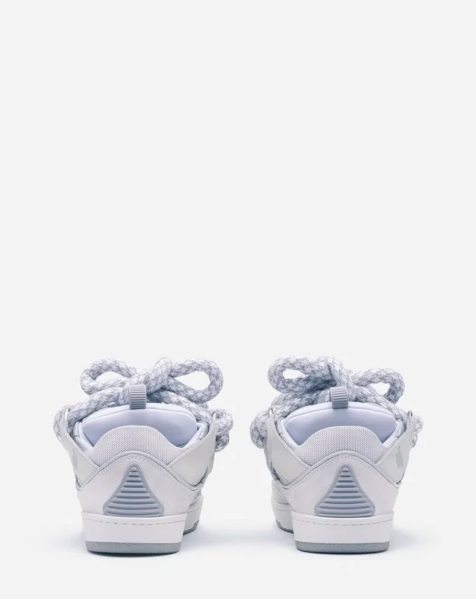 Curb Sneakers i läder med ormskinnssnören Curb Sneakers i läder med ormskinnssnören