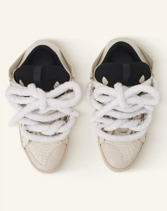 Curb Sneakers i läder med ormskinnssnören Curb Sneakers i läder med ormskinnssnören
