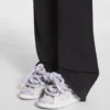 Curb Sneakers i läder med ormskinnssnören Curb Sneakers i läder med ormskinnssnören