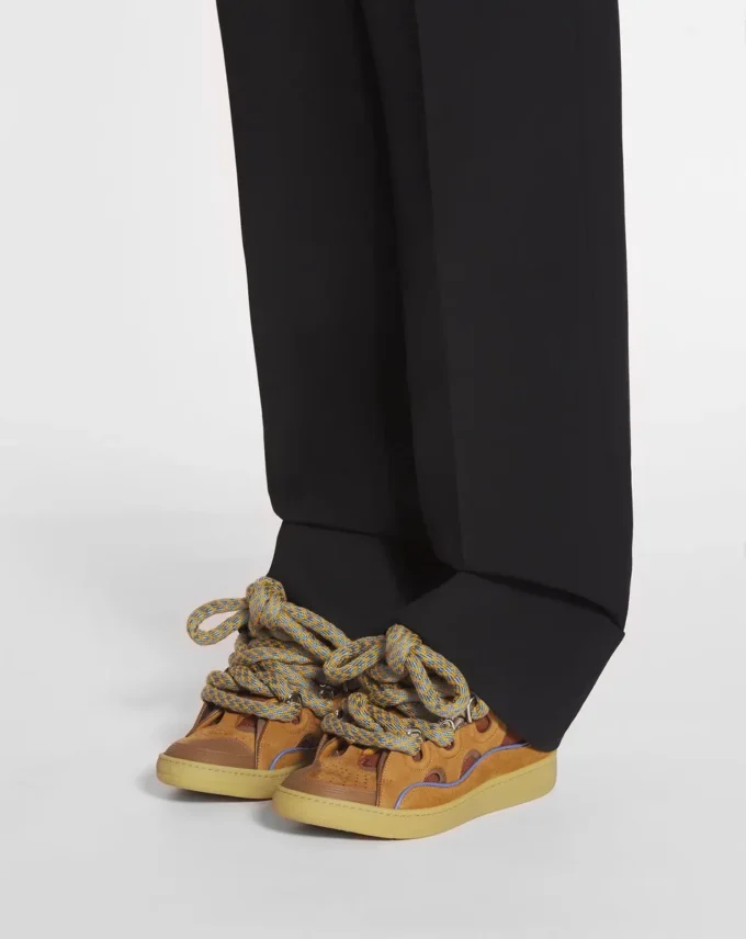 Curb Sneakers i läder med ormskinnssnören