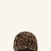 Keps med leopardmönster