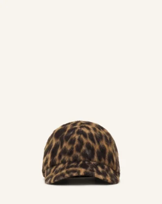 Keps med leopardmönster