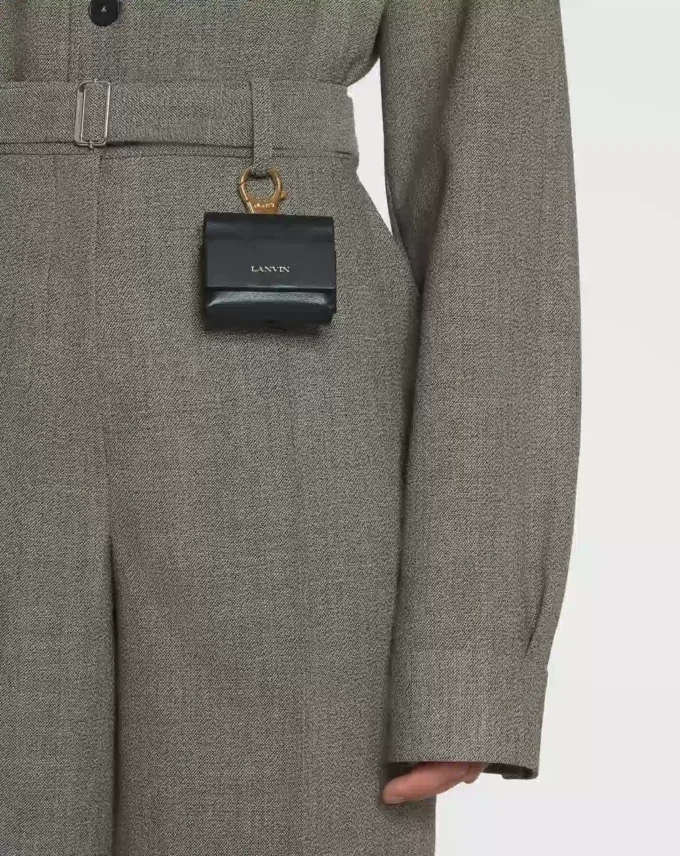 Lanvin signaturläderfodral för Airpods Pro Lanvin signaturläderfodral för Airpods Pro
