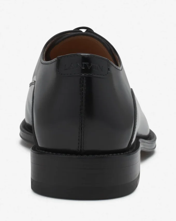 Lanvin signaturläderskor i oxfordstil Lanvin signaturläderskor i oxfordstil
