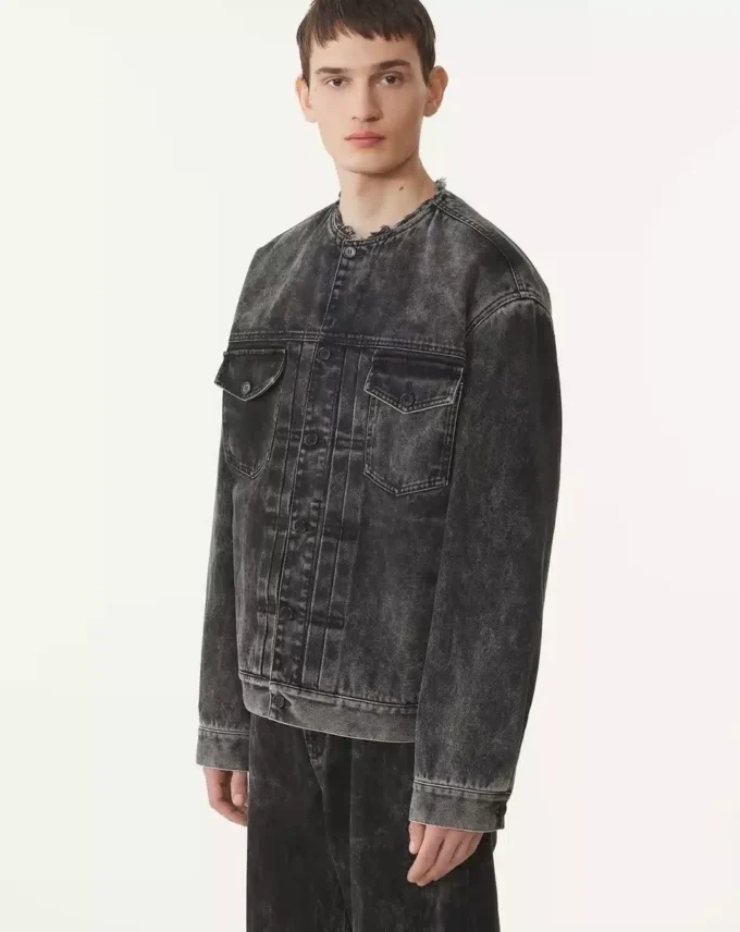 Löst sittande tvättad jeansjacka Löst sittande tvättad jeansjacka