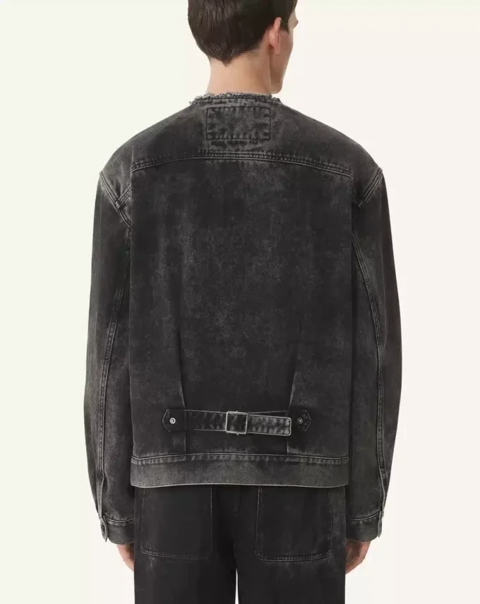Löst sittande tvättad jeansjacka Löst sittande tvättad jeansjacka