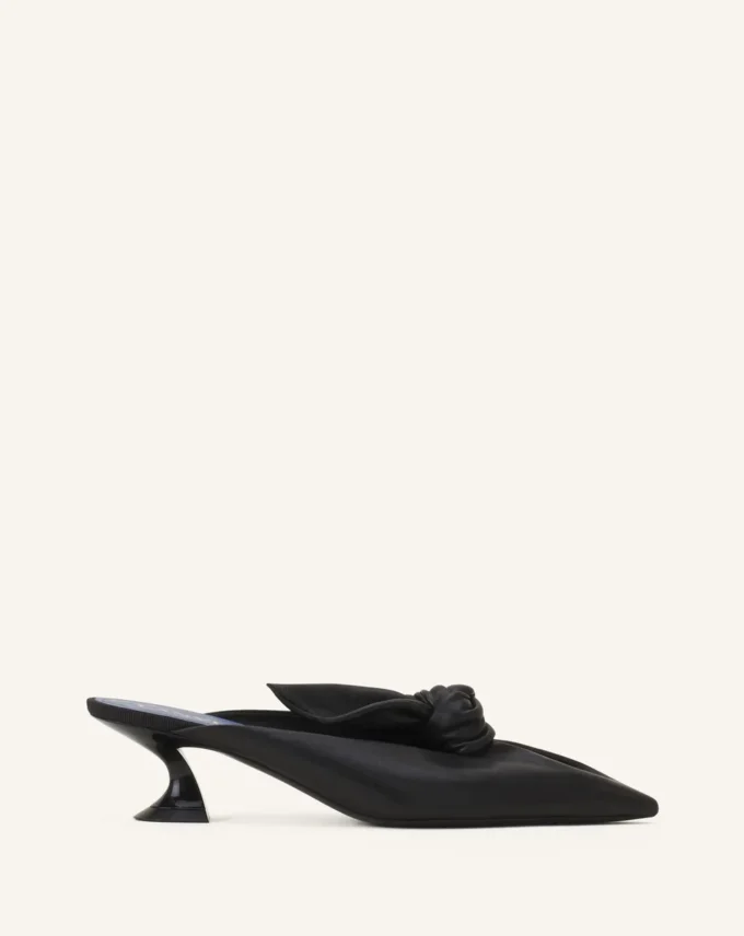 Midnight Step Bow lädermule med klack