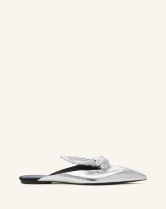 Midnight Step Bow Mule i metalliskt läder Midnight Step Bow Mule i metalliskt läder