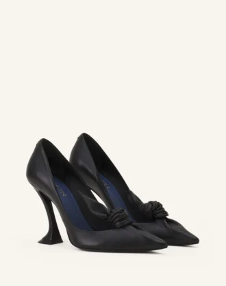 Midnight Step läderpumps med rosett Midnight Step läderpumps med rosett
