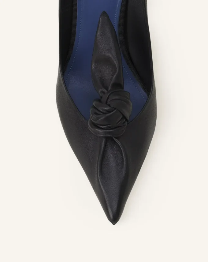 Midnight Step läderpumps med rosett Midnight Step läderpumps med rosett