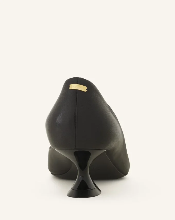 Midnight Step läderpumps med spänne Midnight Step läderpumps med spänne