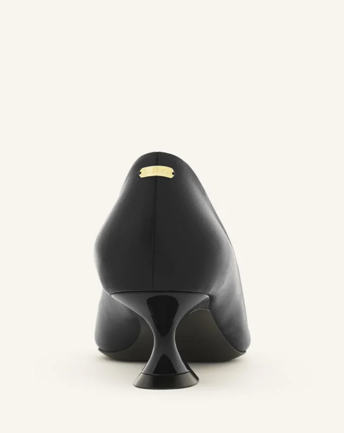 Midnight Step Pump i läder Midnight Step Pump i läder