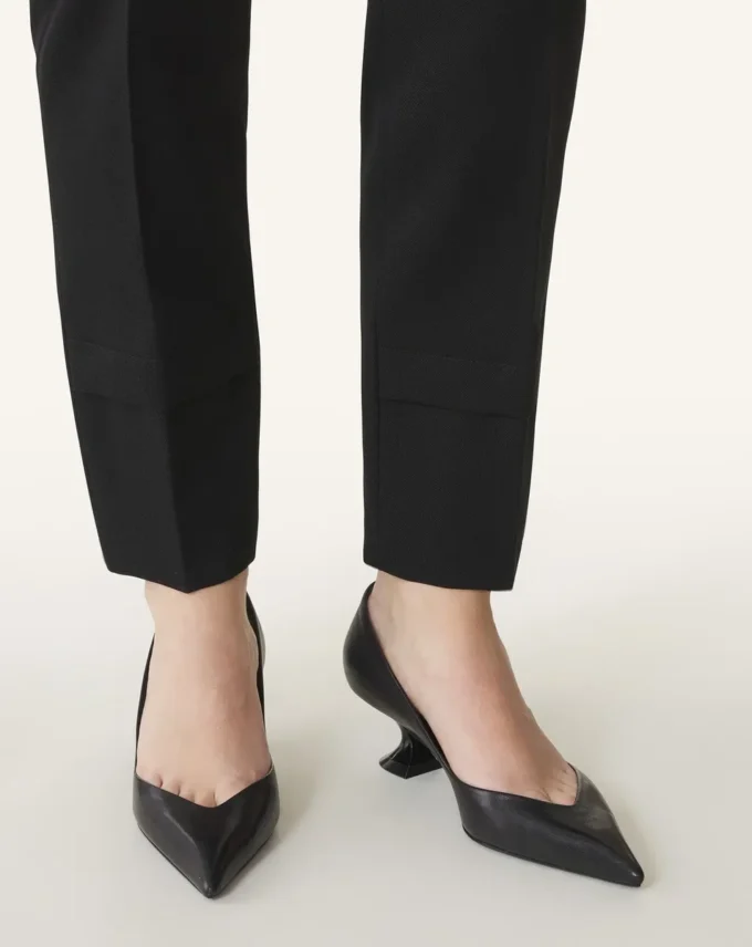 Midnight Step Pump i läder Midnight Step Pump i läder