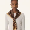 Silkescarf med leopardmönster Silkescarf med leopardmönster