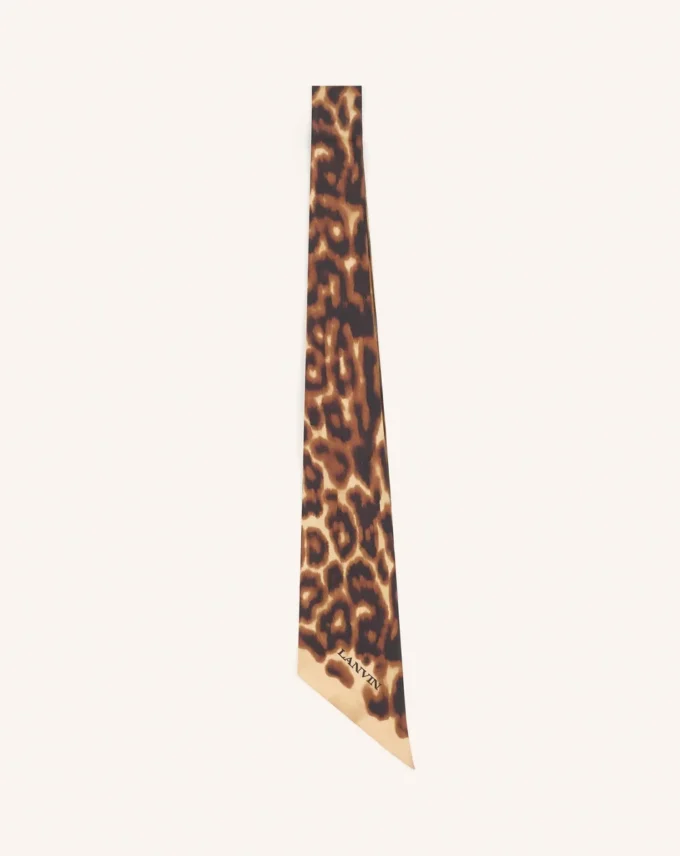 Silkesnäsduk med leopardmönster Silkesnäsduk med leopardmönster