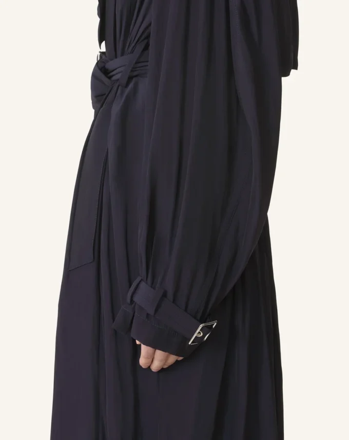 Trenchcoat i charmeuse Trenchcoat i charmeuse