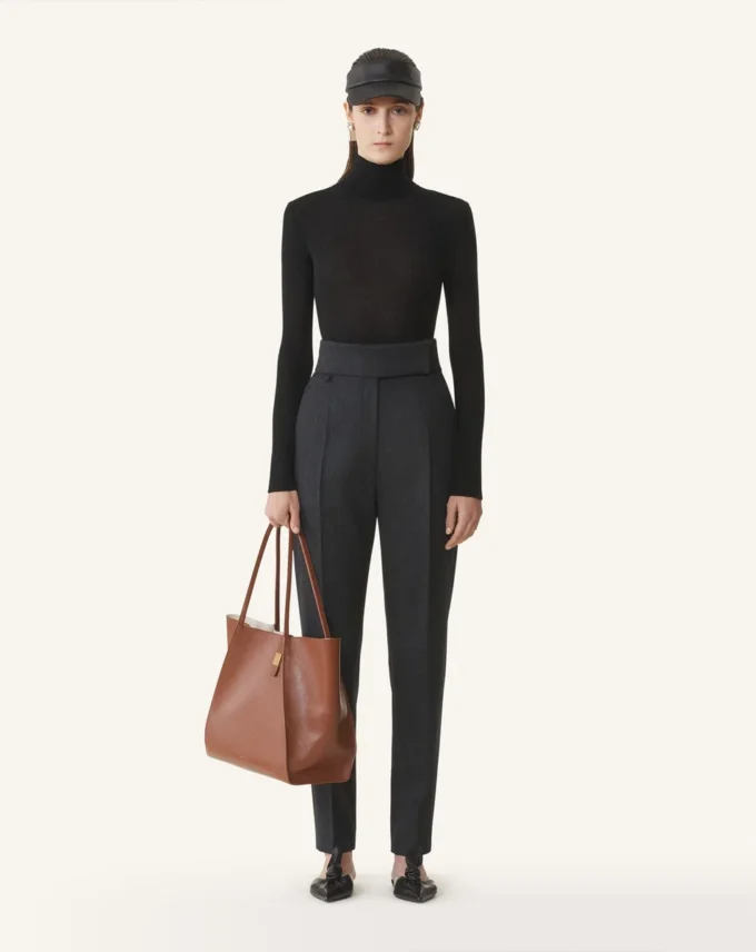Turtleneck-tröja i merinoull och silke Turtleneck-tröja i merinoull och silke