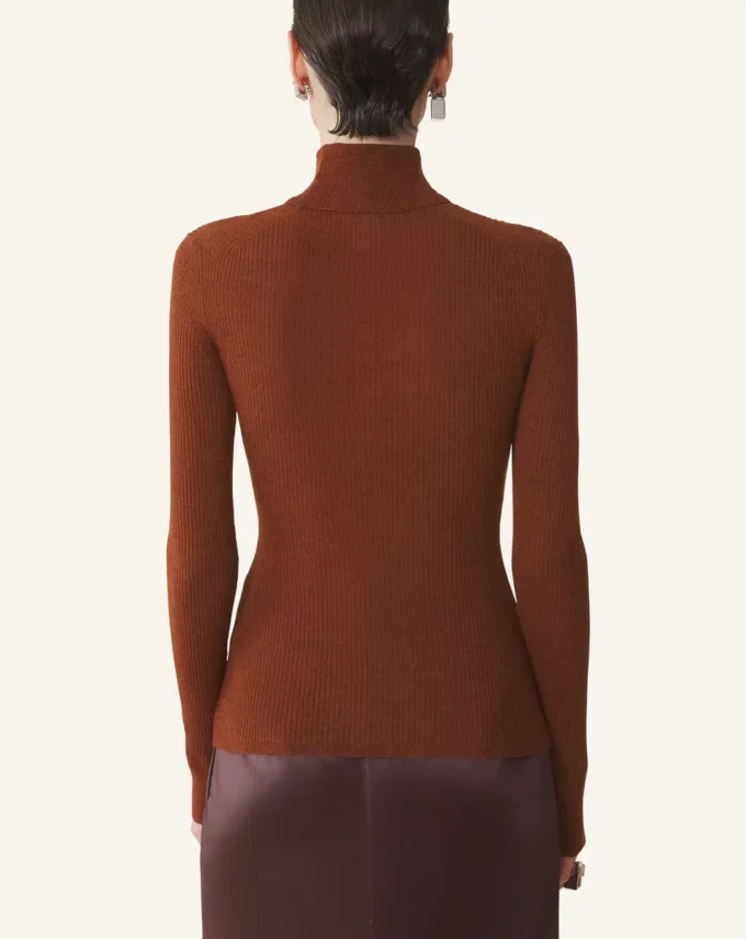 Turtleneck-tröja i merinoull och silke Turtleneck-tröja i merinoull och silke
