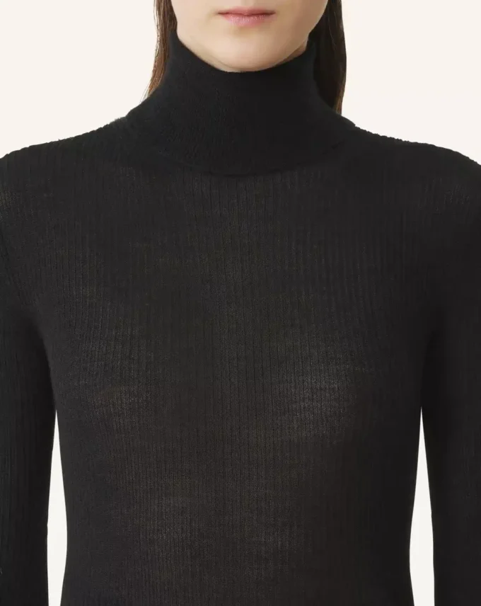Turtleneck-tröja i merinoull och silke Turtleneck-tröja i merinoull och silke